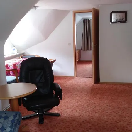 Urlaub Bei Hauenstein 公寓 *